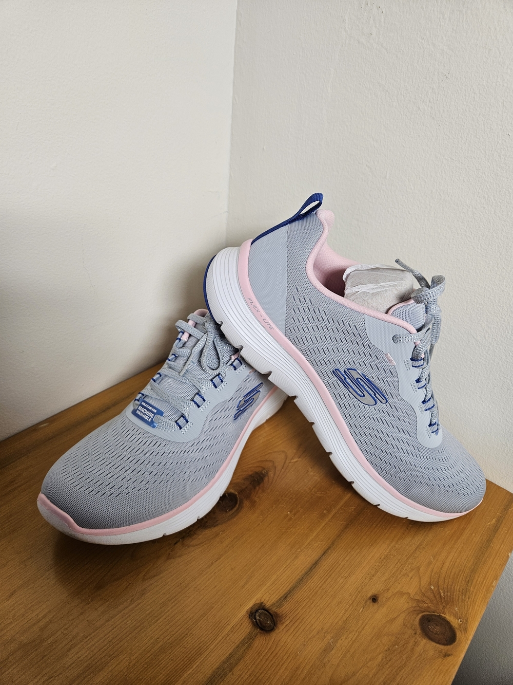 Skechers Women's Gray and Pink Performance Walk Sneakers